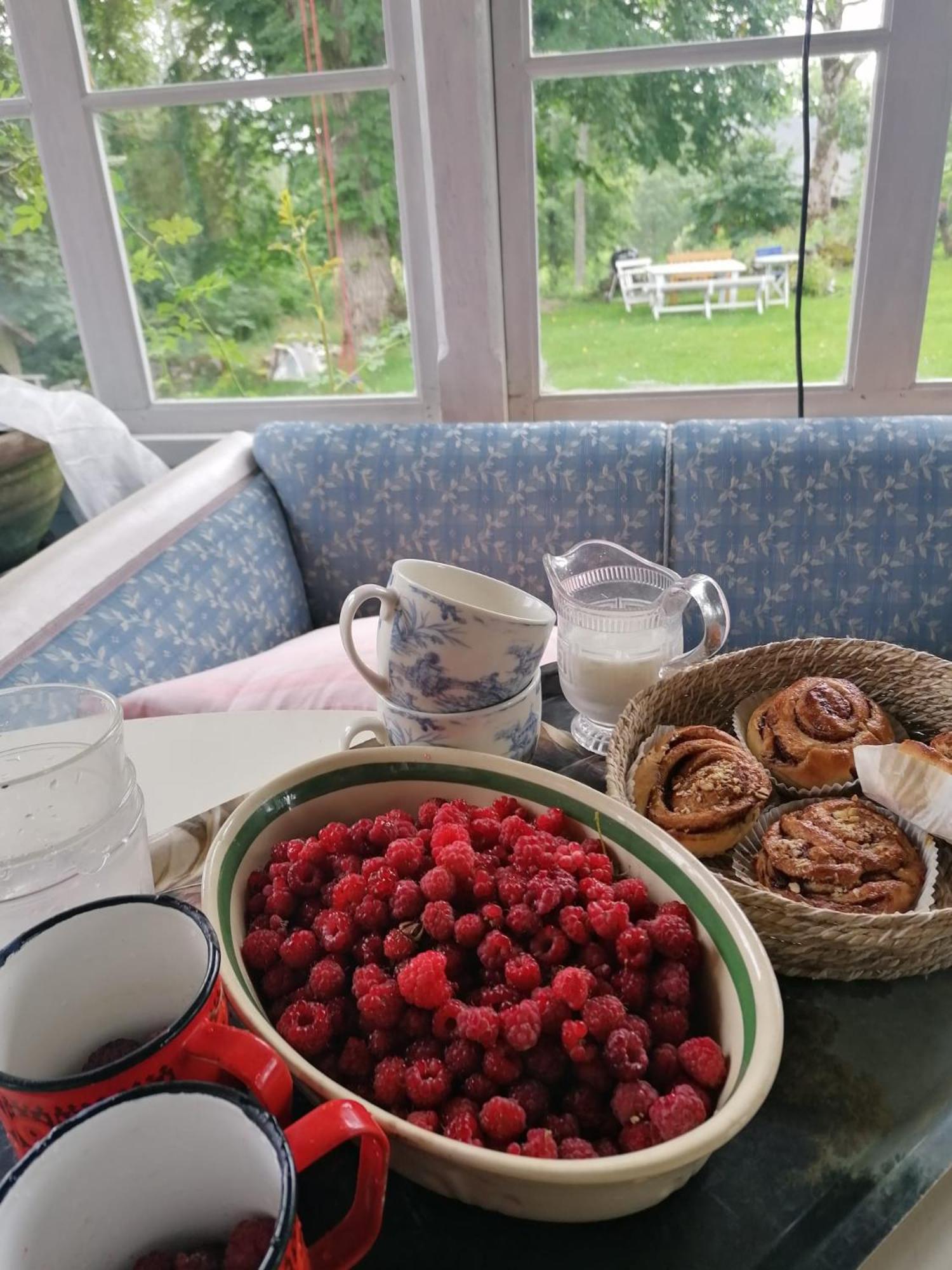 Henneviken Bnb Ed ภายนอก รูปภาพ